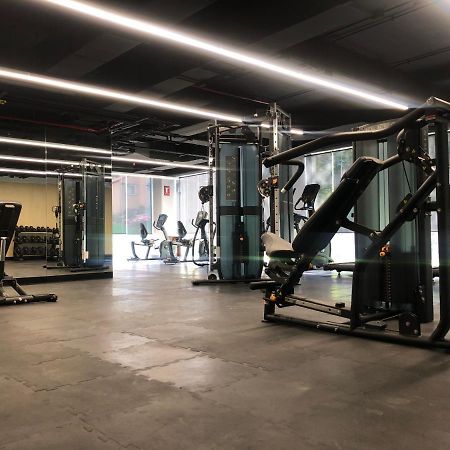 Galeria Plaza San Jeronimo Ξενοδοχείο Μεξικό Εξωτερικό φωτογραφία The gym at the hotel
