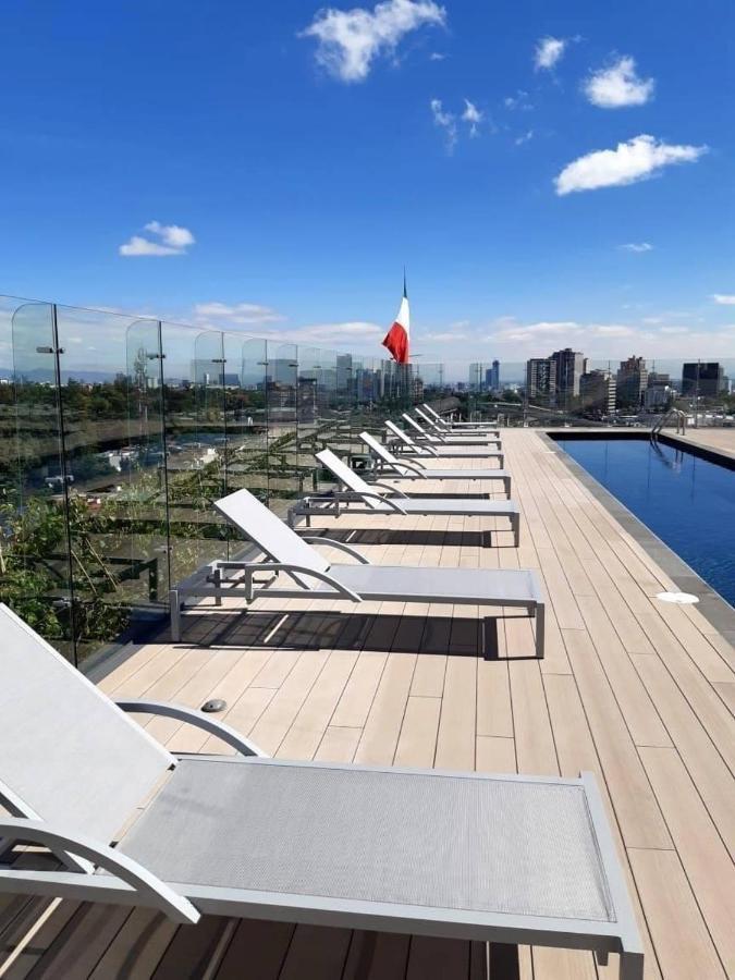 Galeria Plaza San Jeronimo Ξενοδοχείο Μεξικό Εξωτερικό φωτογραφία Rooftop pool at the hotel