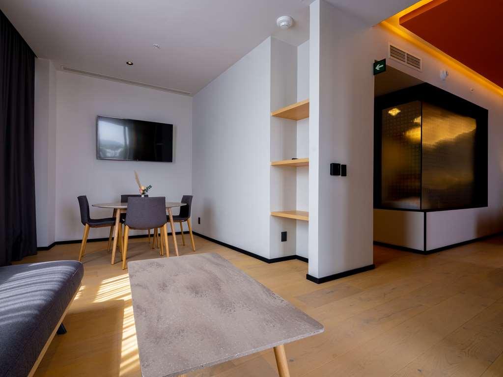 Galeria Plaza San Jeronimo Ξενοδοχείο Μεξικό Δωμάτιο φωτογραφία A room at the hotel