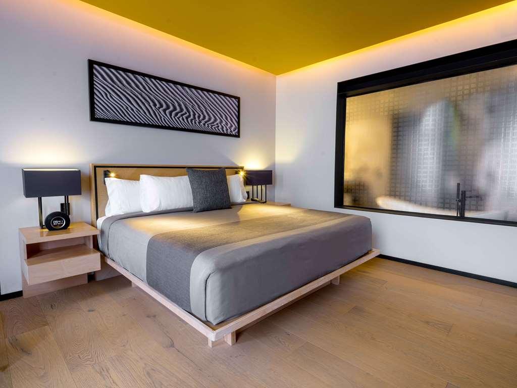 Galeria Plaza San Jeronimo Ξενοδοχείο Μεξικό Δωμάτιο φωτογραφία A room at the hotel